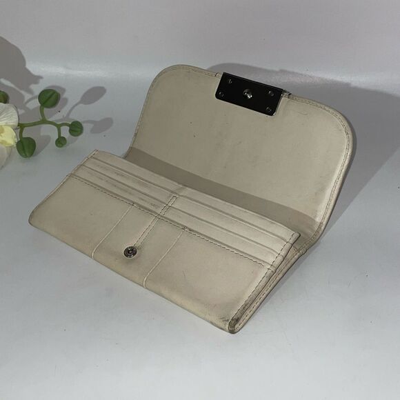 Vintage Coach Cream Leather Continental Wallet - Picture 10 of 10